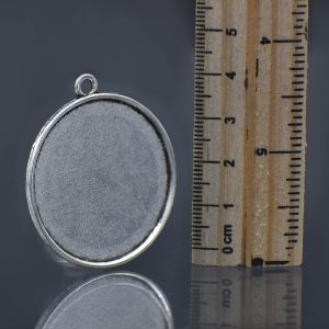 Plain Circle Silver Metal frame